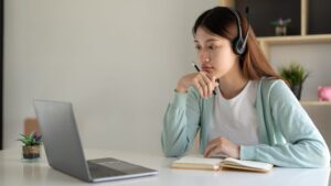 IMG 08 - Inglês com séries e músicas